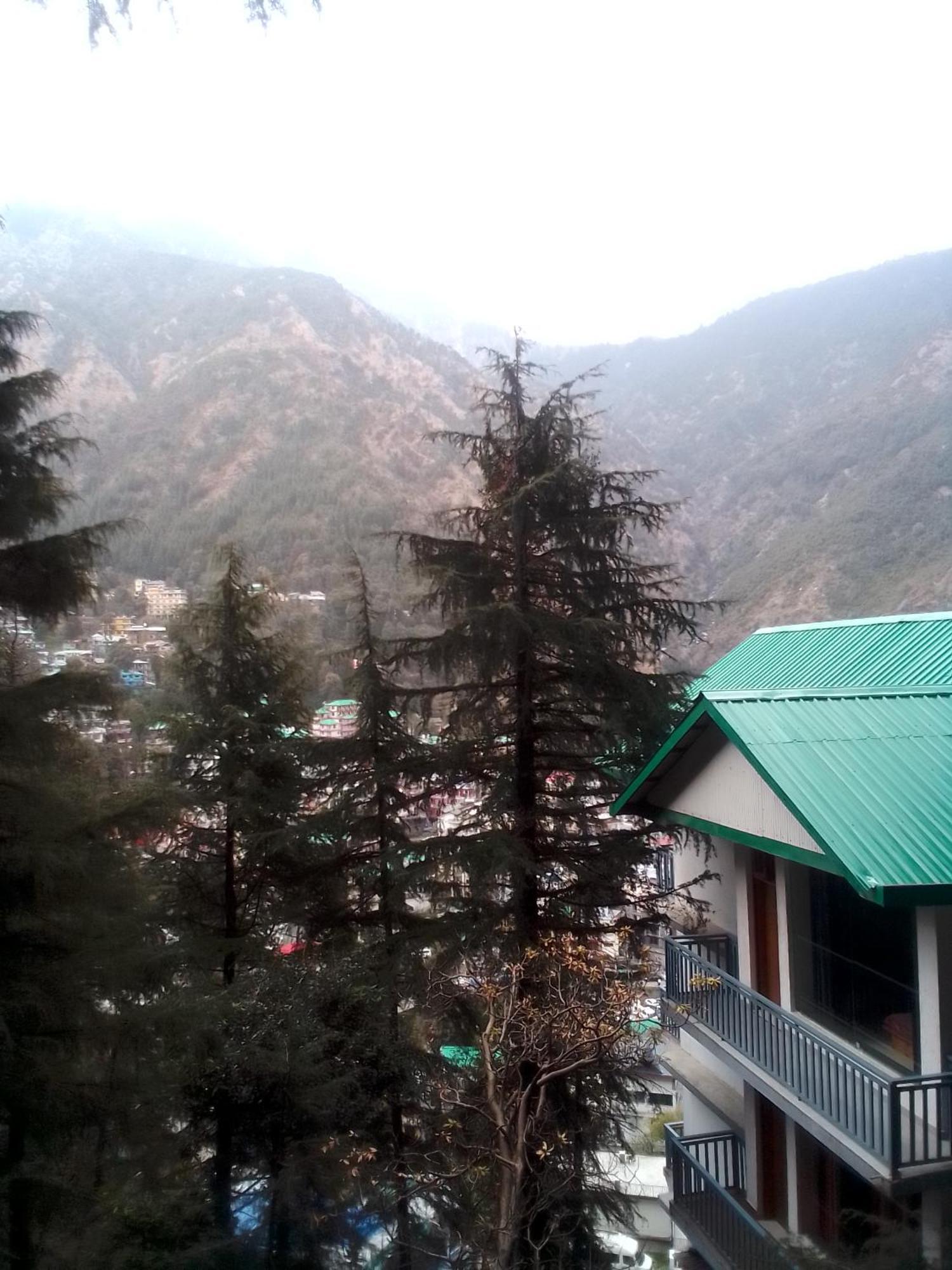 Himalayan Triund Trekking And Mountain View Hostel Dharamshala Buitenkant foto
